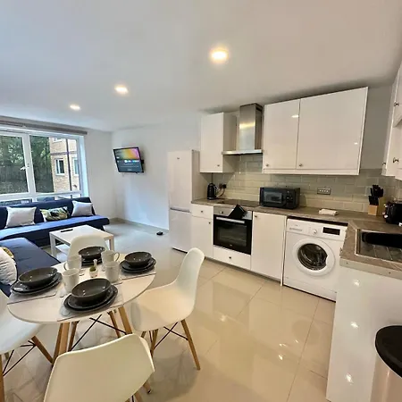 Fully Furnished 3-bedroom In With Street Parking And Wifi For Contractors, Relocation, Business By Brookland Apartment *