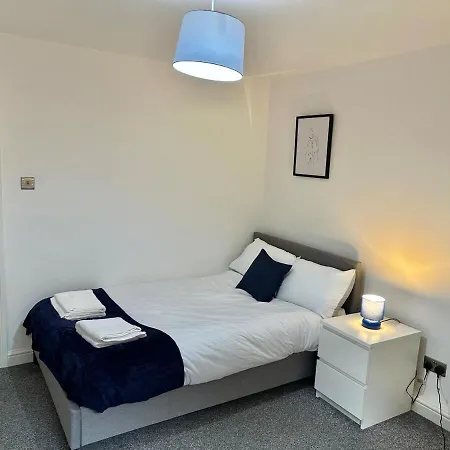 Fully Furnished 3-bedroom In With Street Parking And Wifi For Contractors, Relocation, Business By Brookland